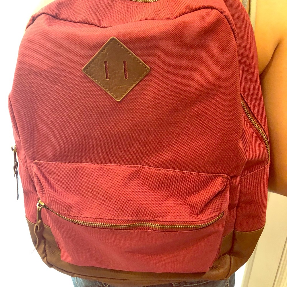 Backpack - Picture 1 of 5